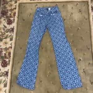 GROOVIEST jeans EVER!!